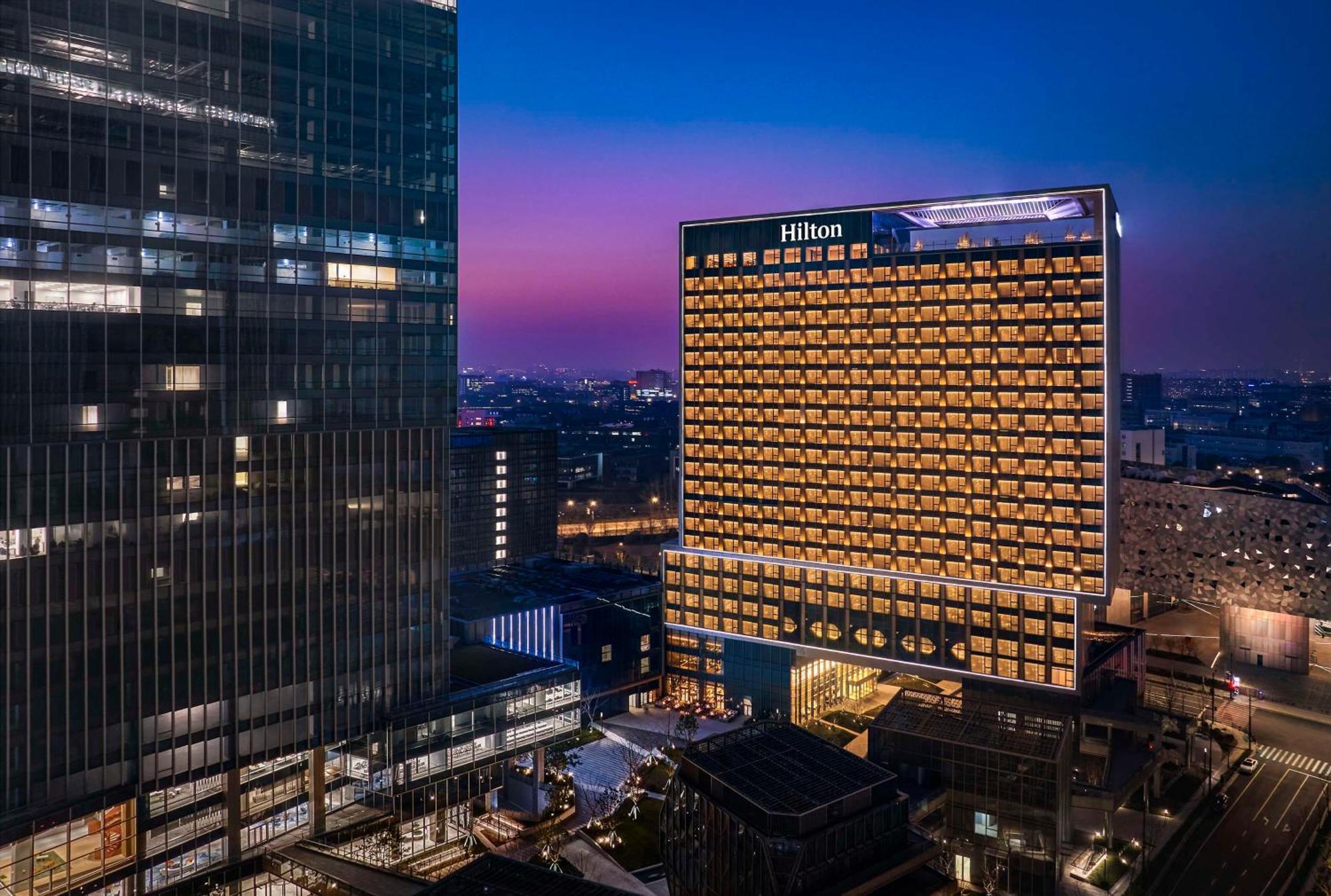 Hotel Hilton Zhangjiang Science - Next To Zhangjiang Sciengate Towers And Science Hall 30 Minutes Drive To Pvg